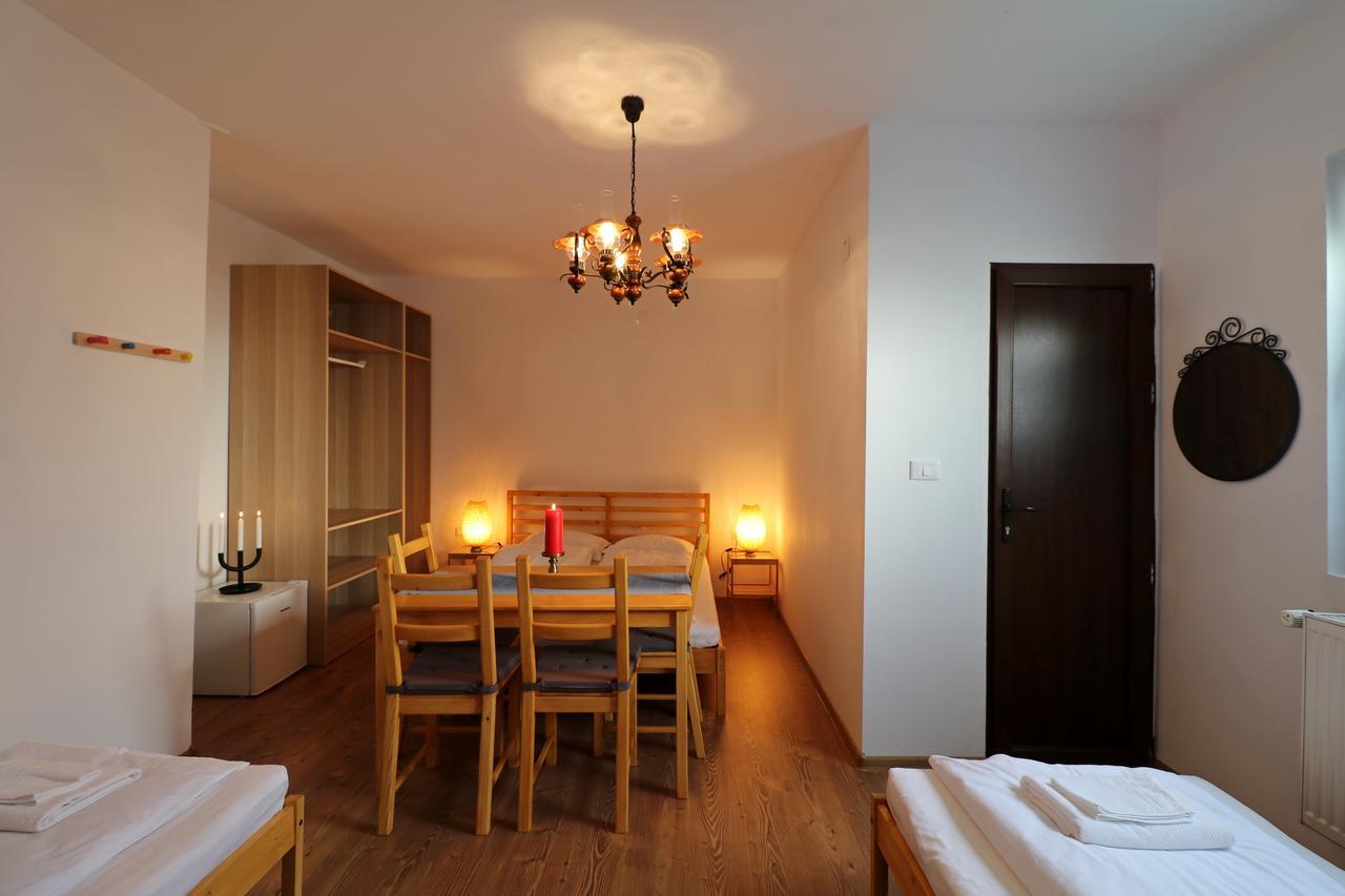 Casa 193 Motorcycle Friends Bed & Breakfast Сибиу Екстериор снимка